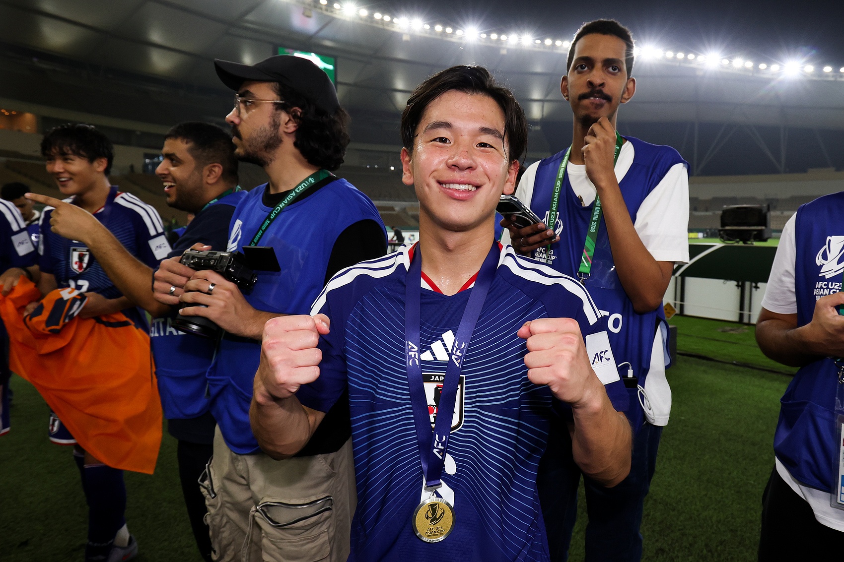 法国大区主席怒批：法甲争冠战竟随意延期，朗斯立场被忽视