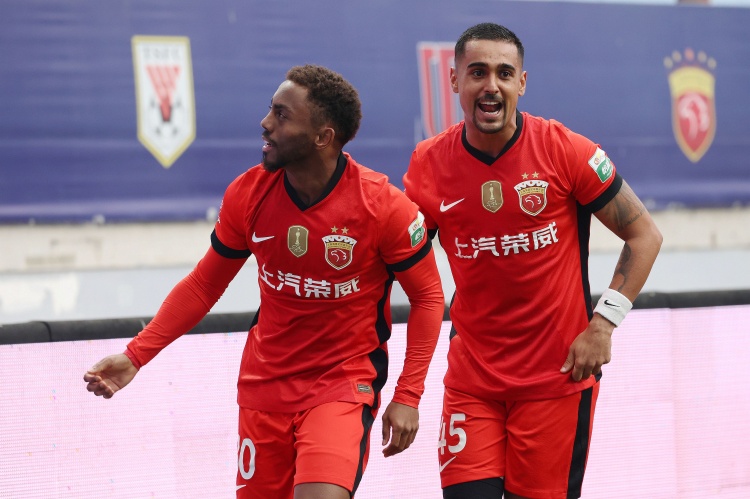 迪文岑佐：申京的扣篮仿佛盖棺定论 暂停后我们昂首挺胸做出回应